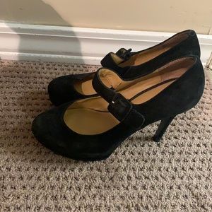 Nine West black suede heels